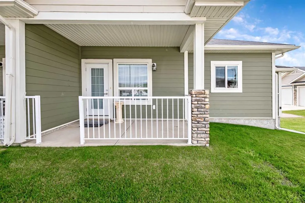 14 Sunrise Place NE