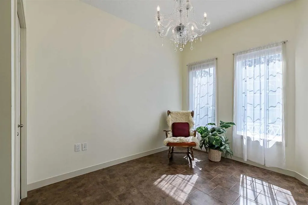 14 Sunrise Place NE