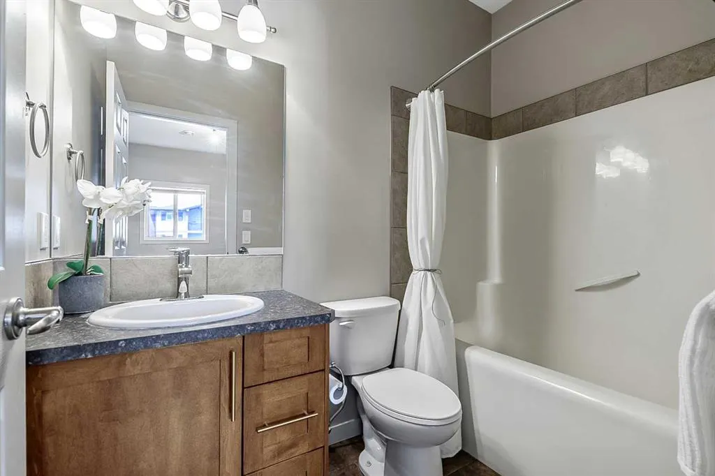 14 Sunrise Place NE