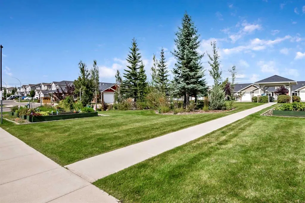 14 Sunrise Place NE