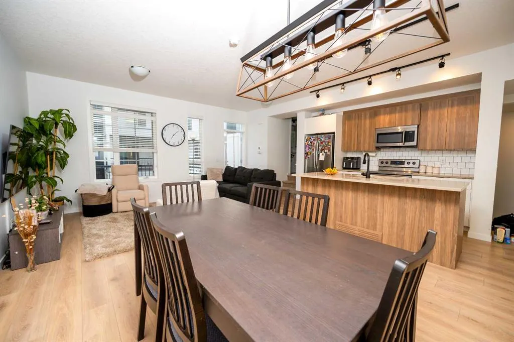 176 Walgrove Common SE
