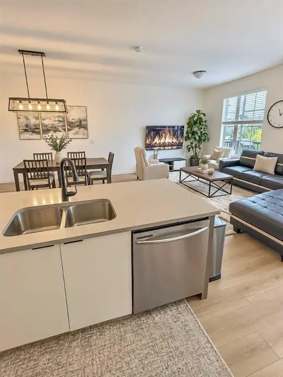 176 Walgrove Common SE