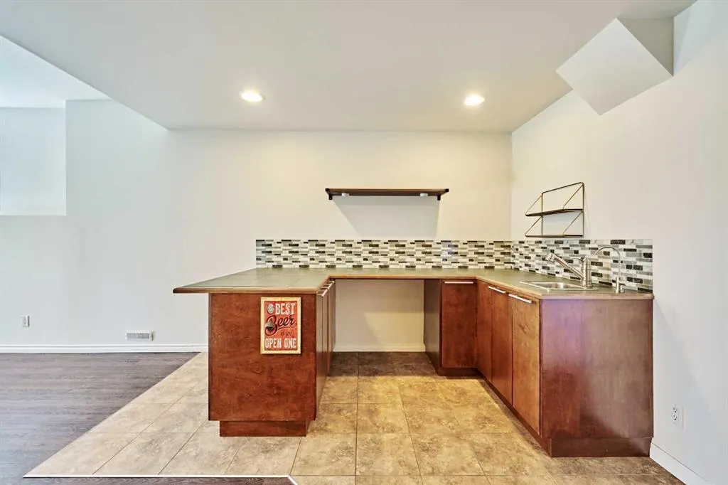 32 Evercreek Bluffs Crescent SW