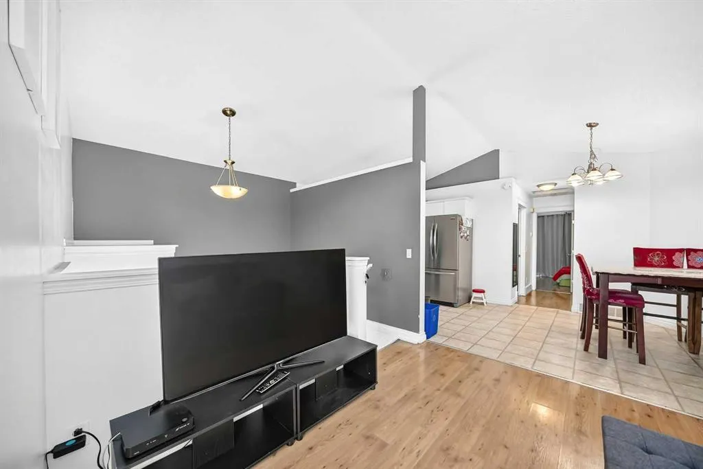 1062 Bridlemeadows Manor SW
