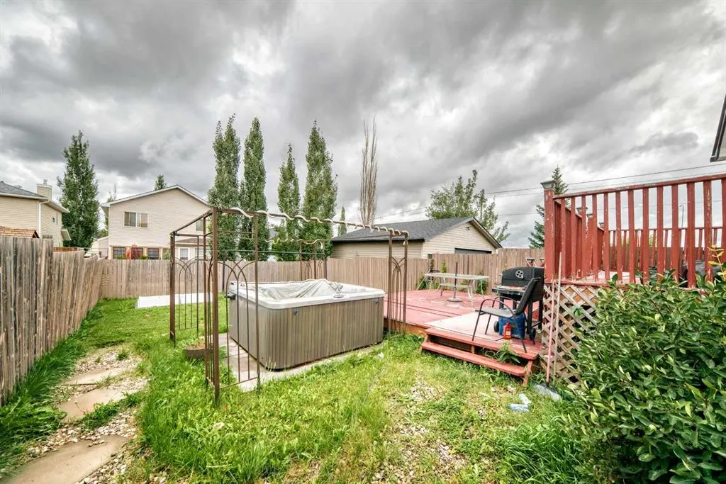 1062 Bridlemeadows Manor SW
