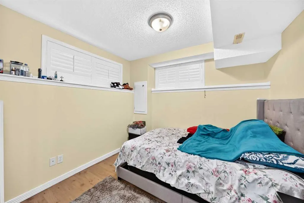 1062 Bridlemeadows Manor SW