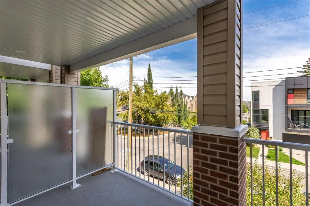 1808 36 Avenue SW #203