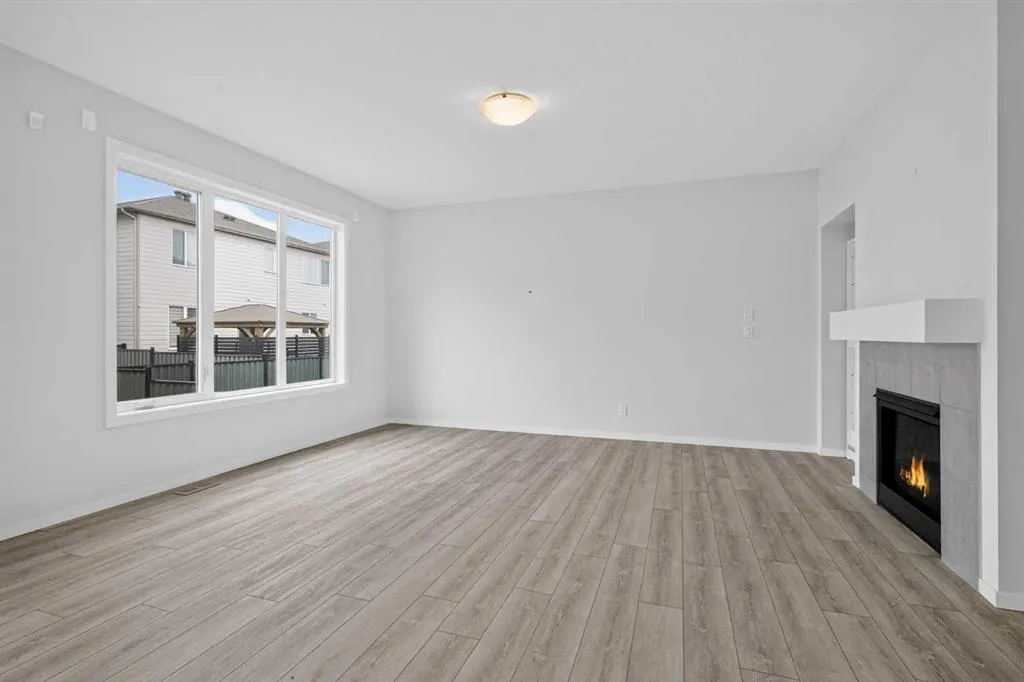 345 Yorkville Road SW