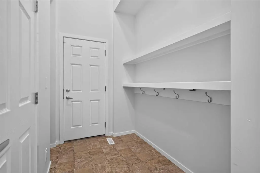 345 Yorkville Road SW