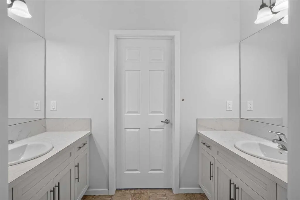 345 Yorkville Road SW