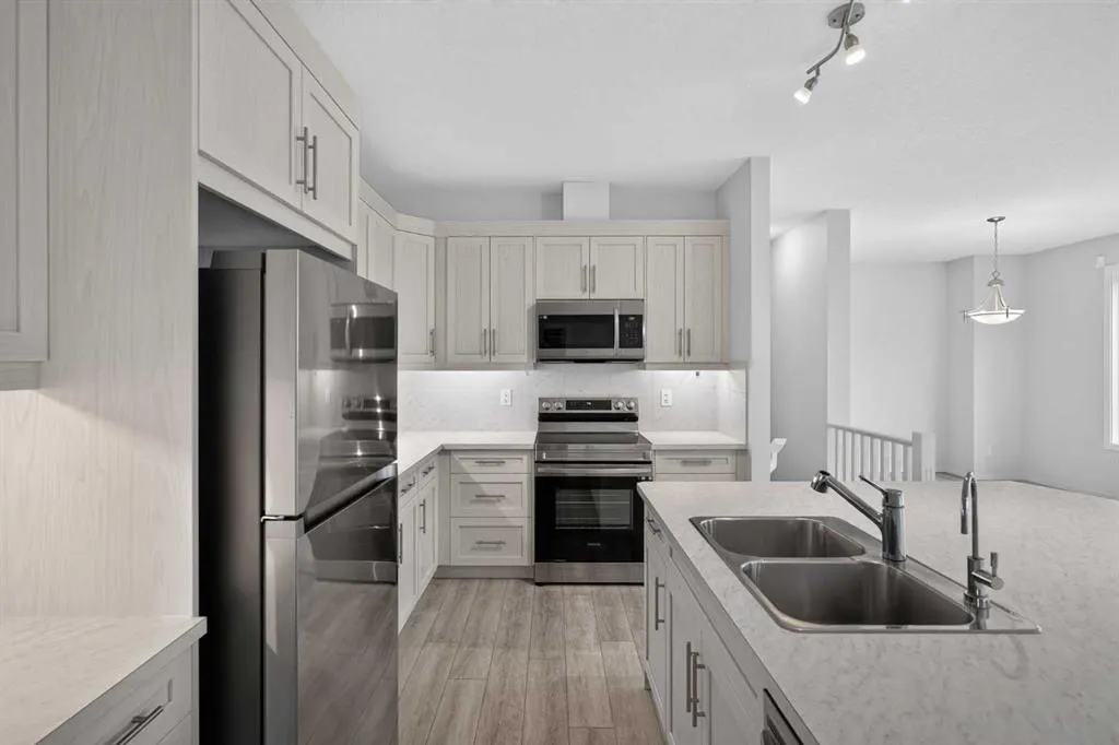 345 Yorkville Road SW