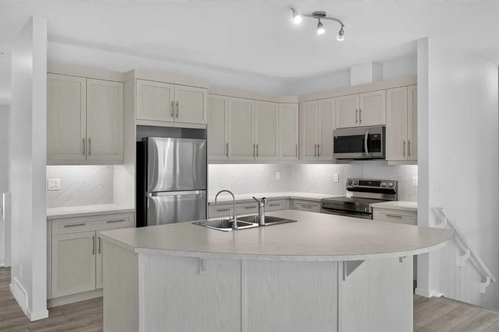345 Yorkville Road SW