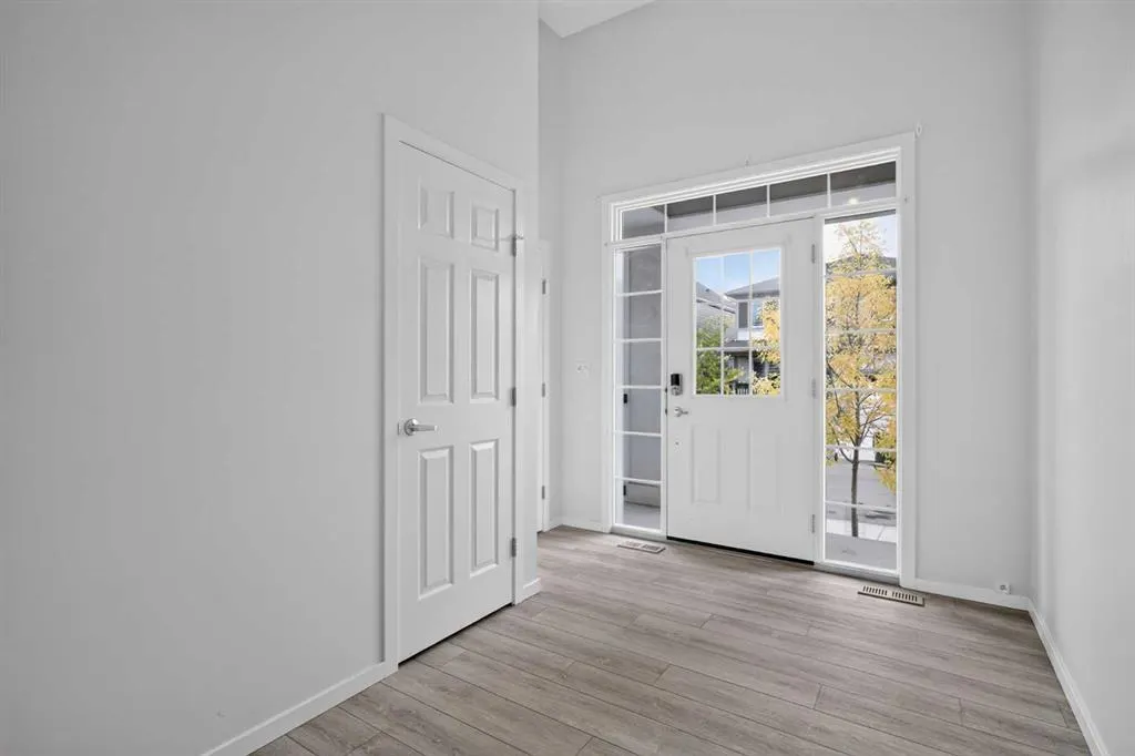 345 Yorkville Road SW
