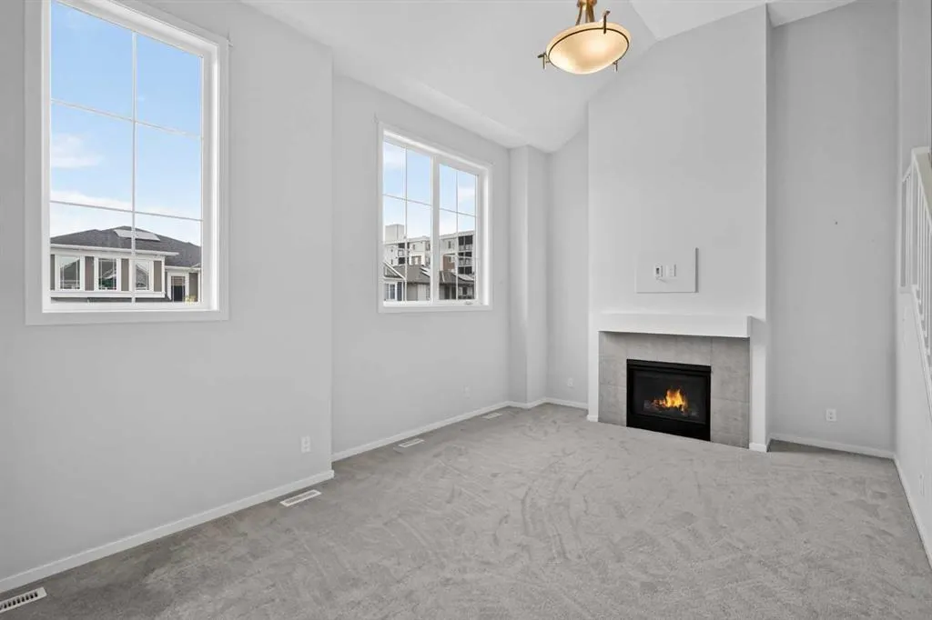 345 Yorkville Road SW
