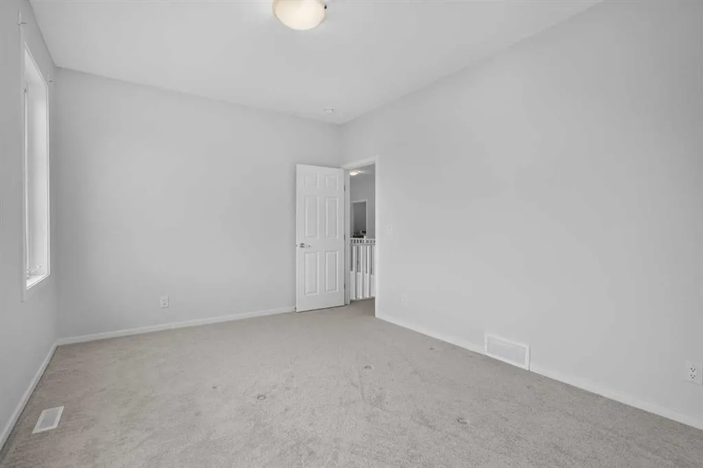 345 Yorkville Road SW