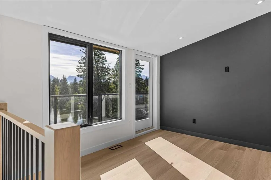 634 A/B 7th Street