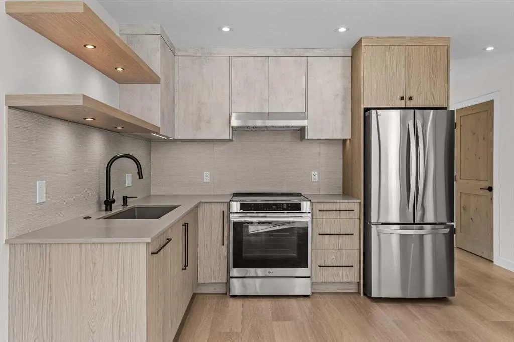 634 A/B 7th Street