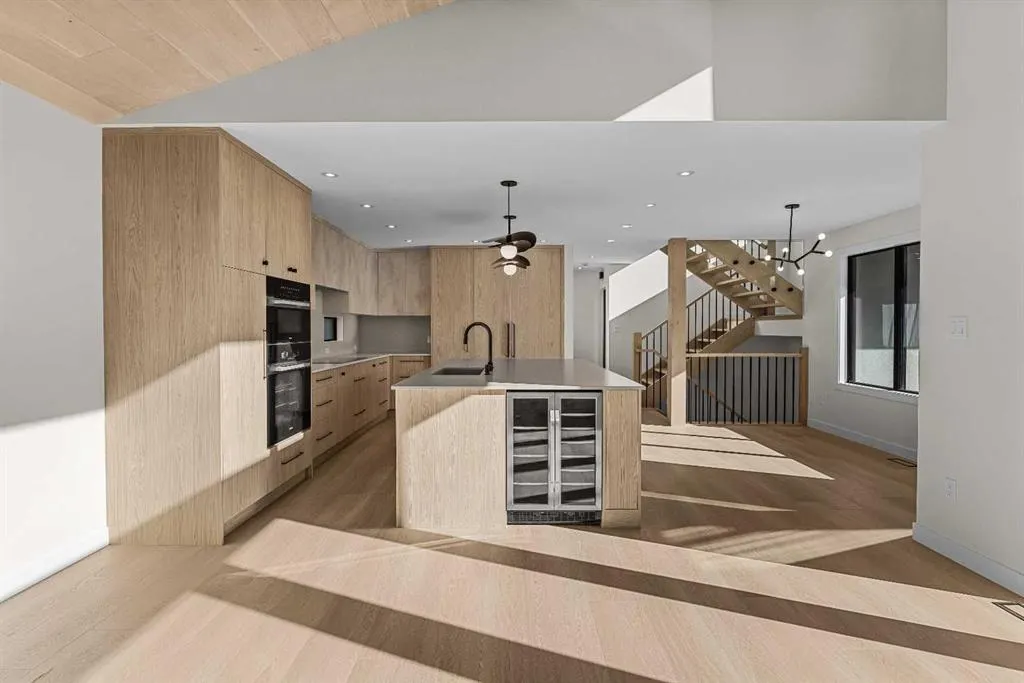 634 A/B 7th Street