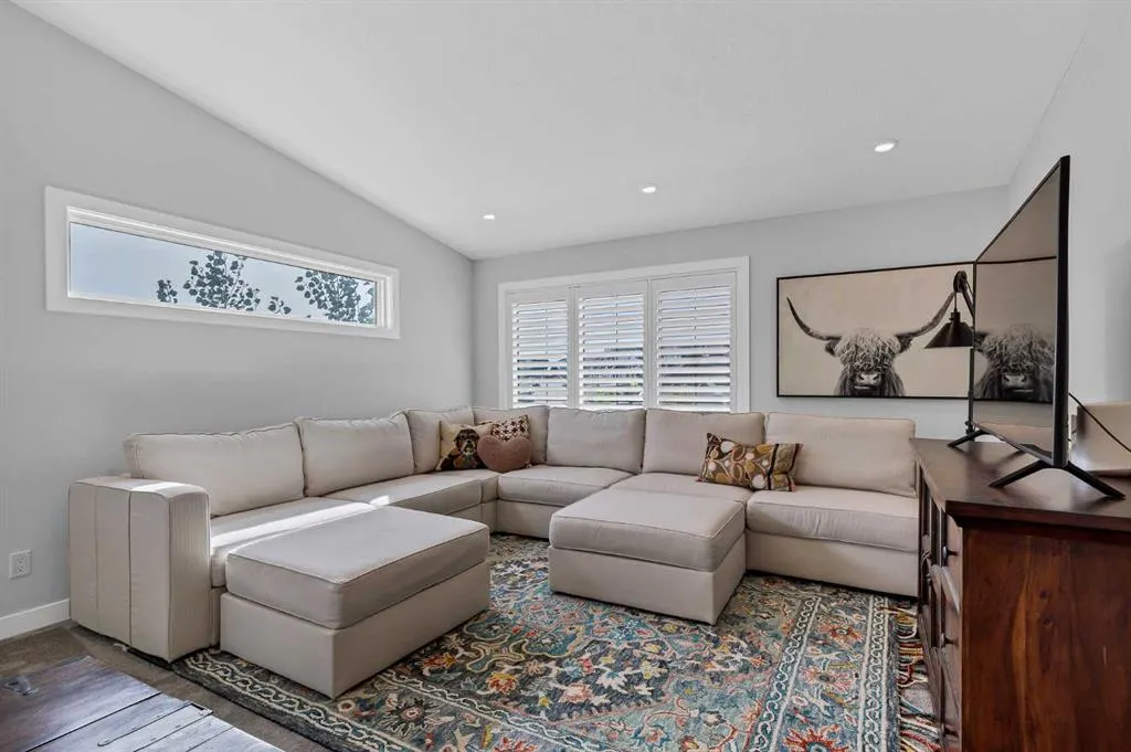340 South Harmony Drive