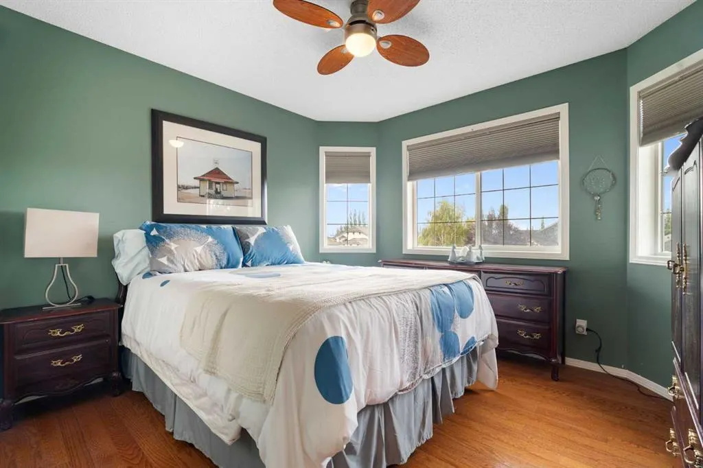 137 Gleneagles View
