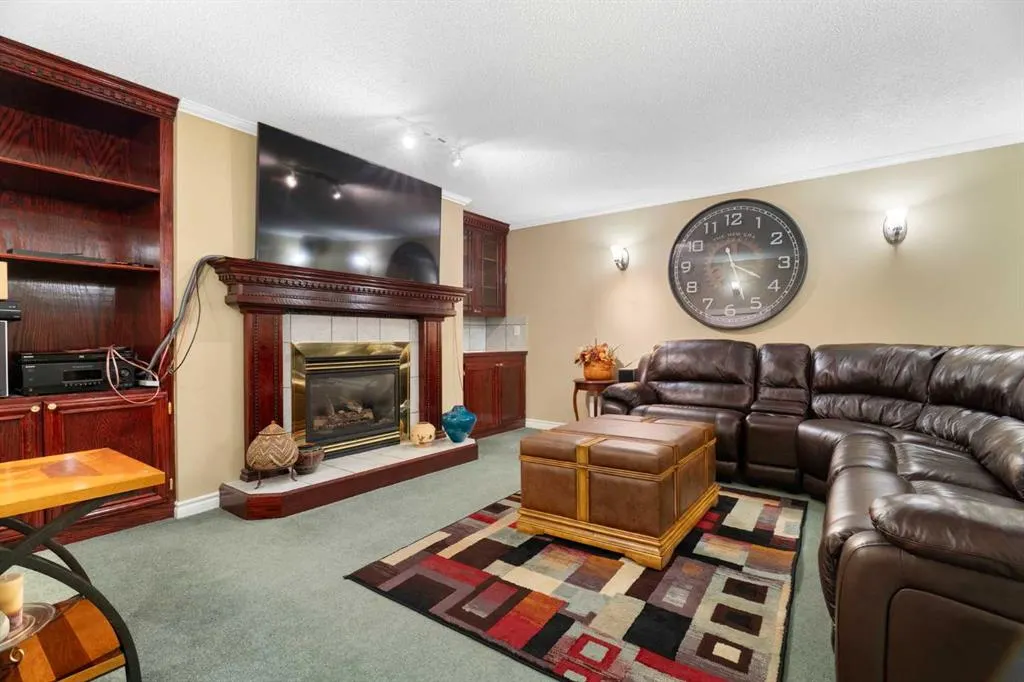 137 Gleneagles View