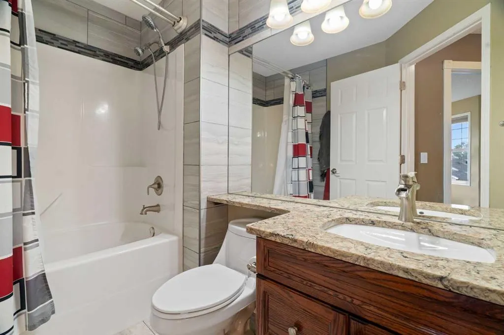 137 Gleneagles View