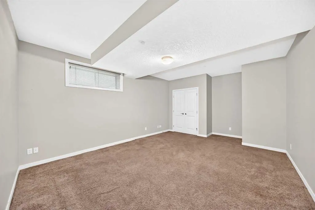 92 Evansfield Place NW