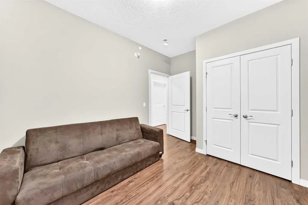 92 Evansfield Place NW