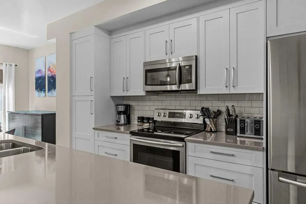 1106 Bow Valley Trail #104
