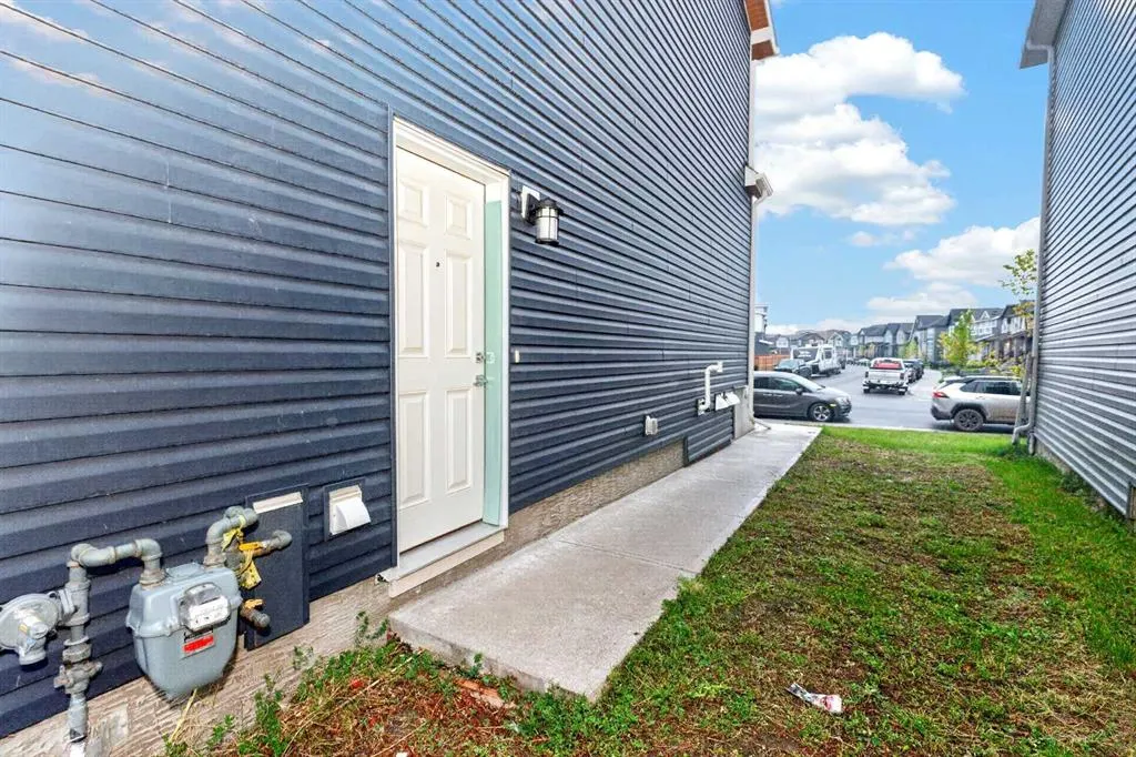 245 Walcrest Way SE
