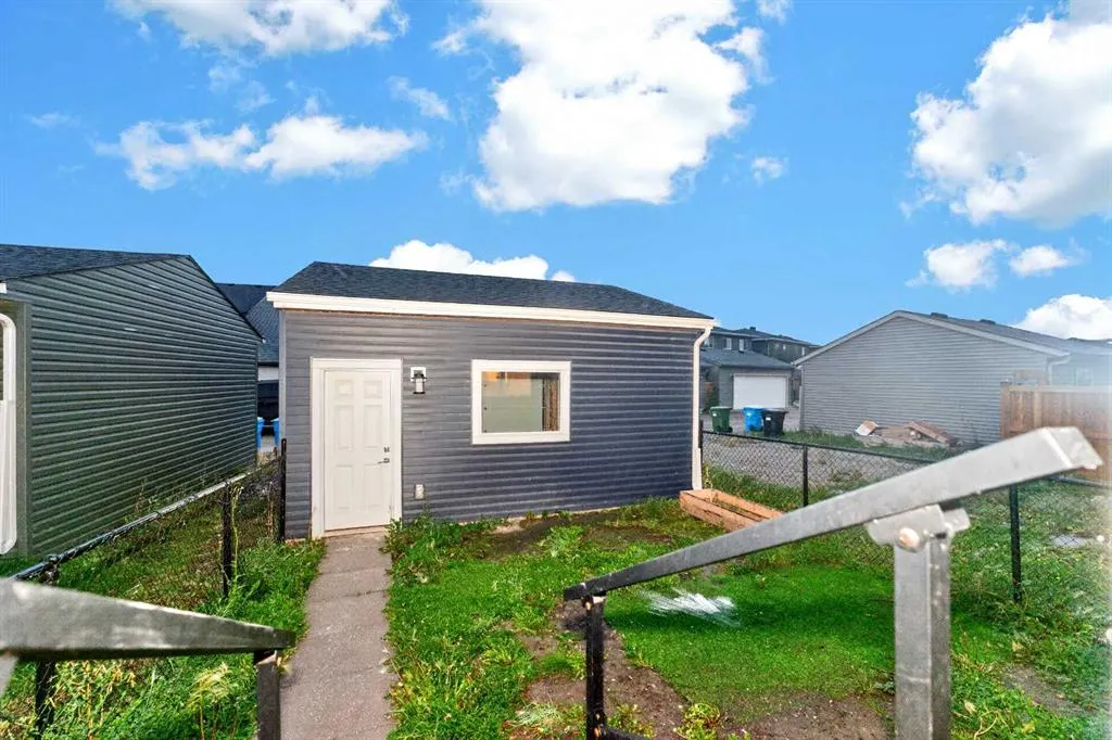 245 Walcrest Way SE
