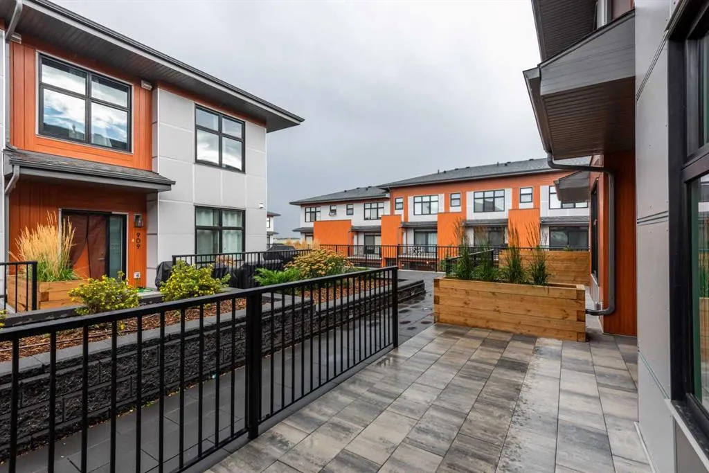 400 Belmont Street SW #615