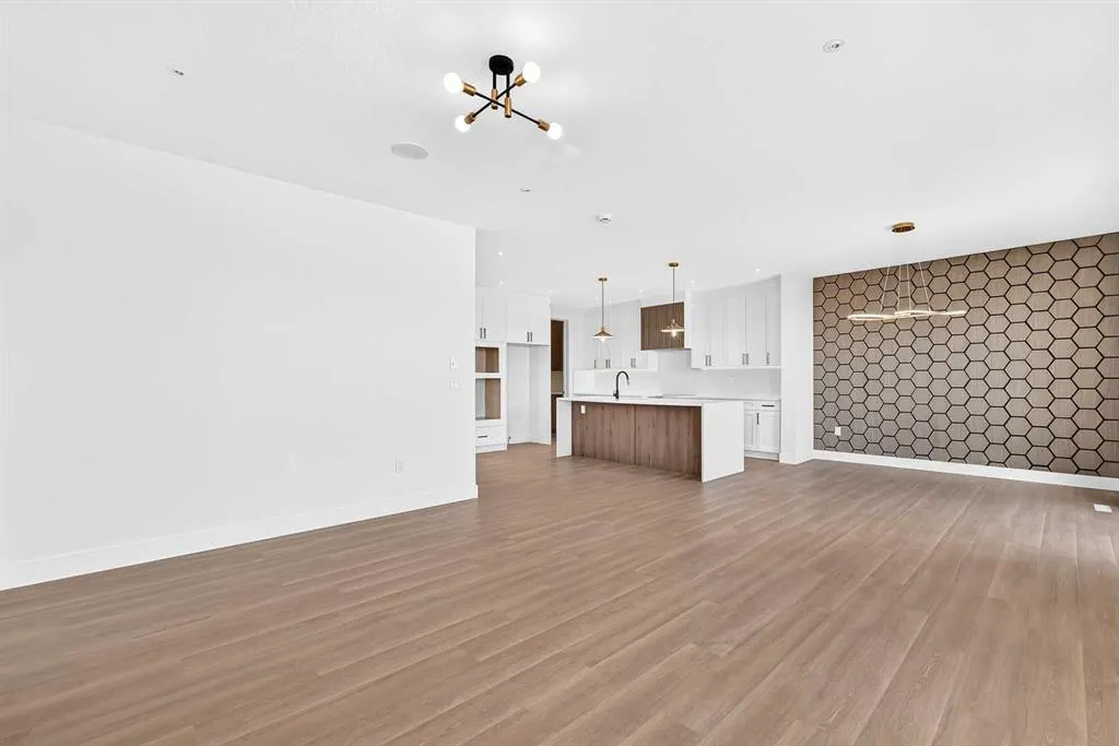 65 Lakes Estates Circle