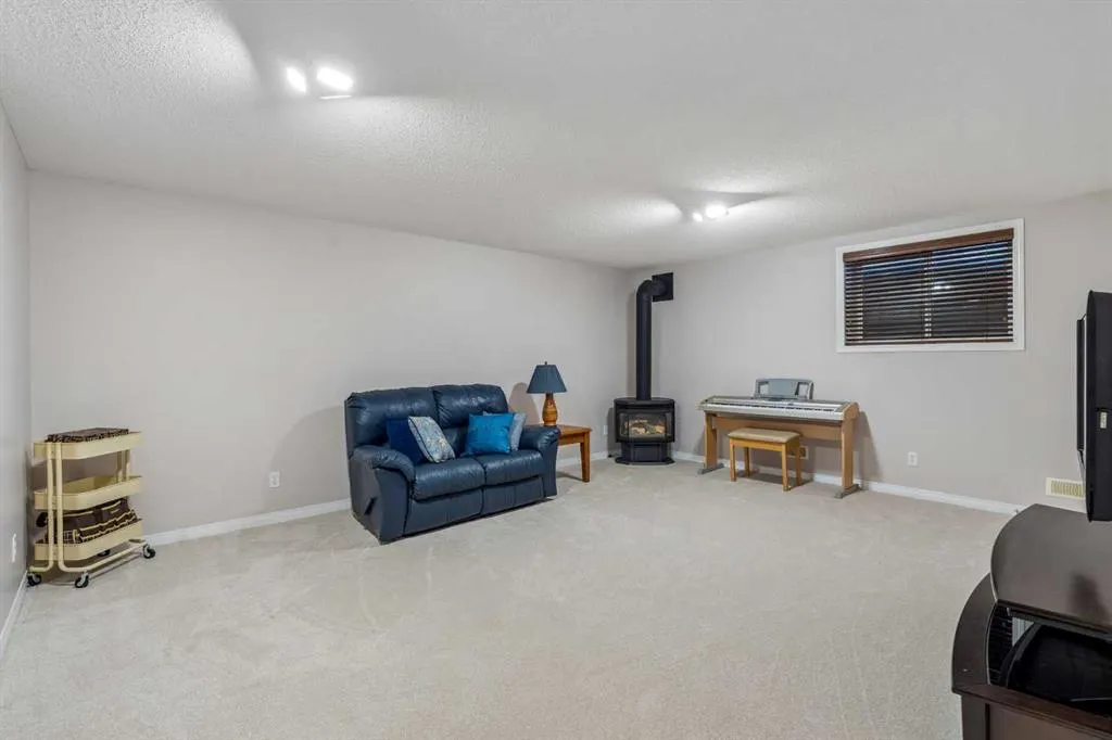 2046 New Brighton Gardens SE