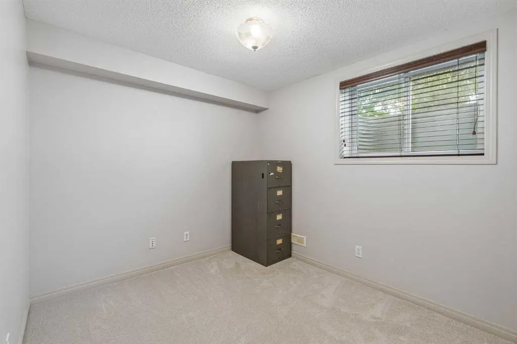 2046 New Brighton Gardens SE