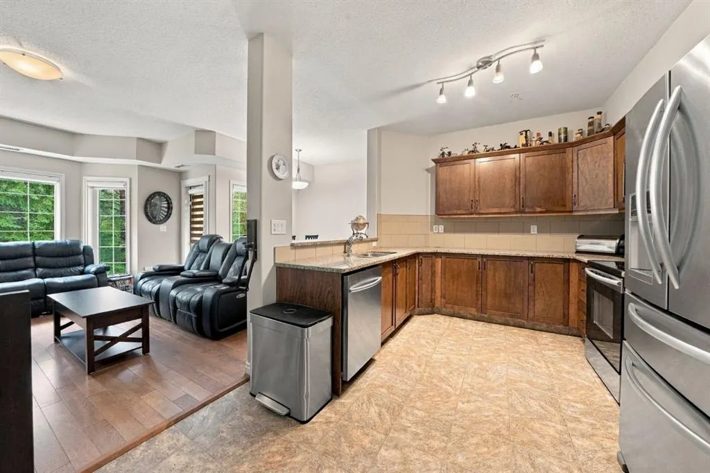 6 Michener Boulevard #101