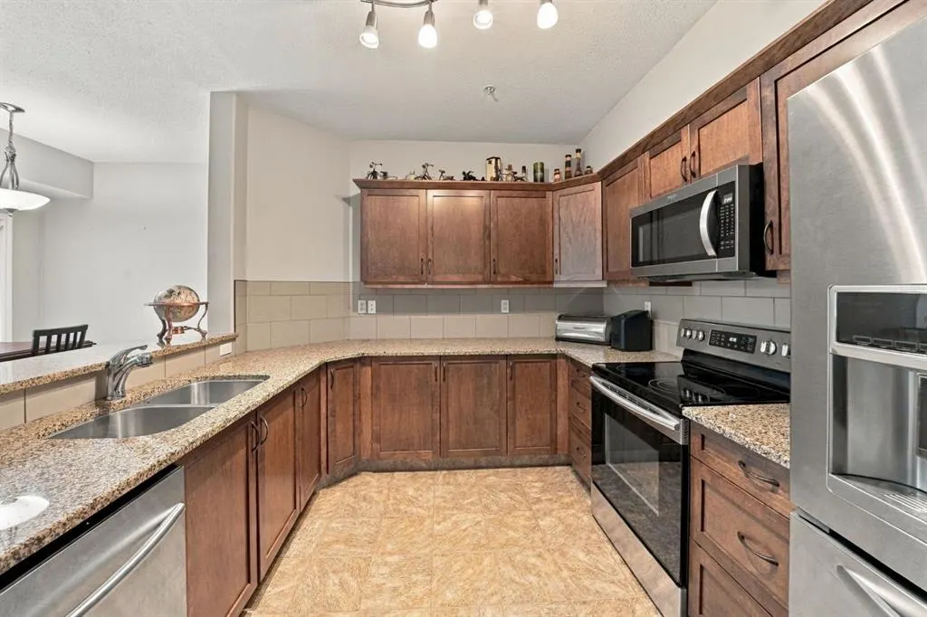 6 Michener Boulevard #101