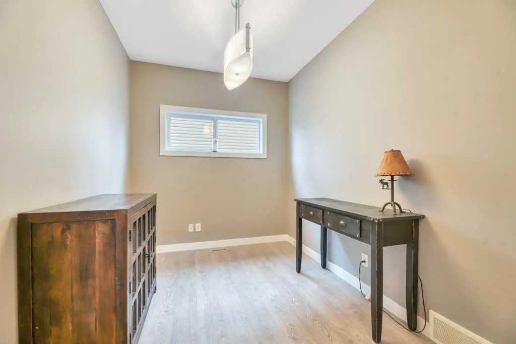 32 Lakewood Circle