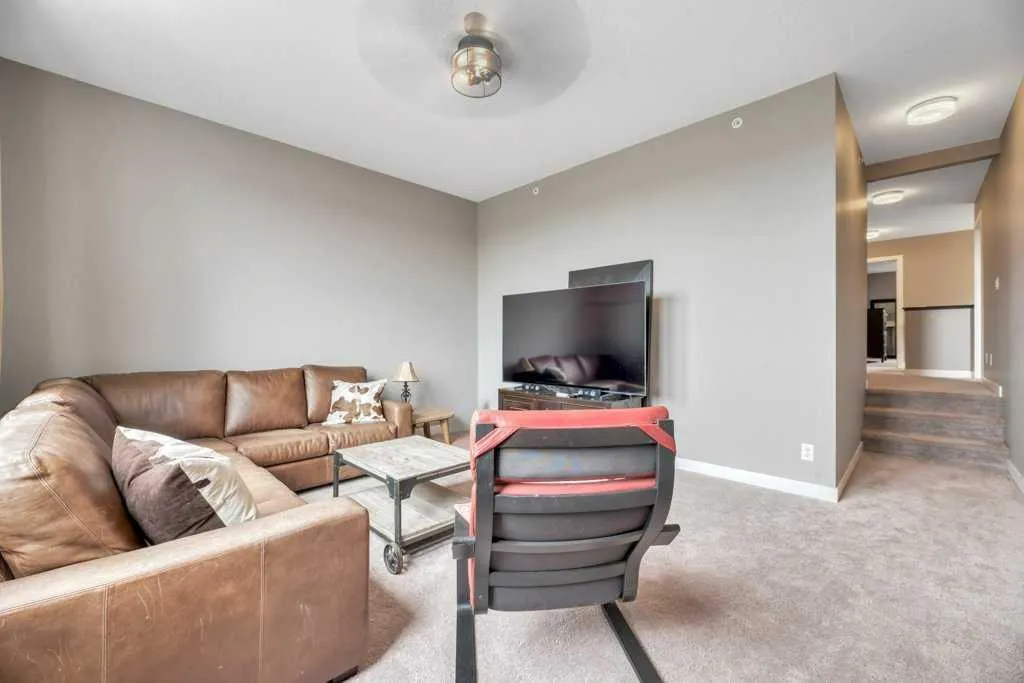 32 Lakewood Circle