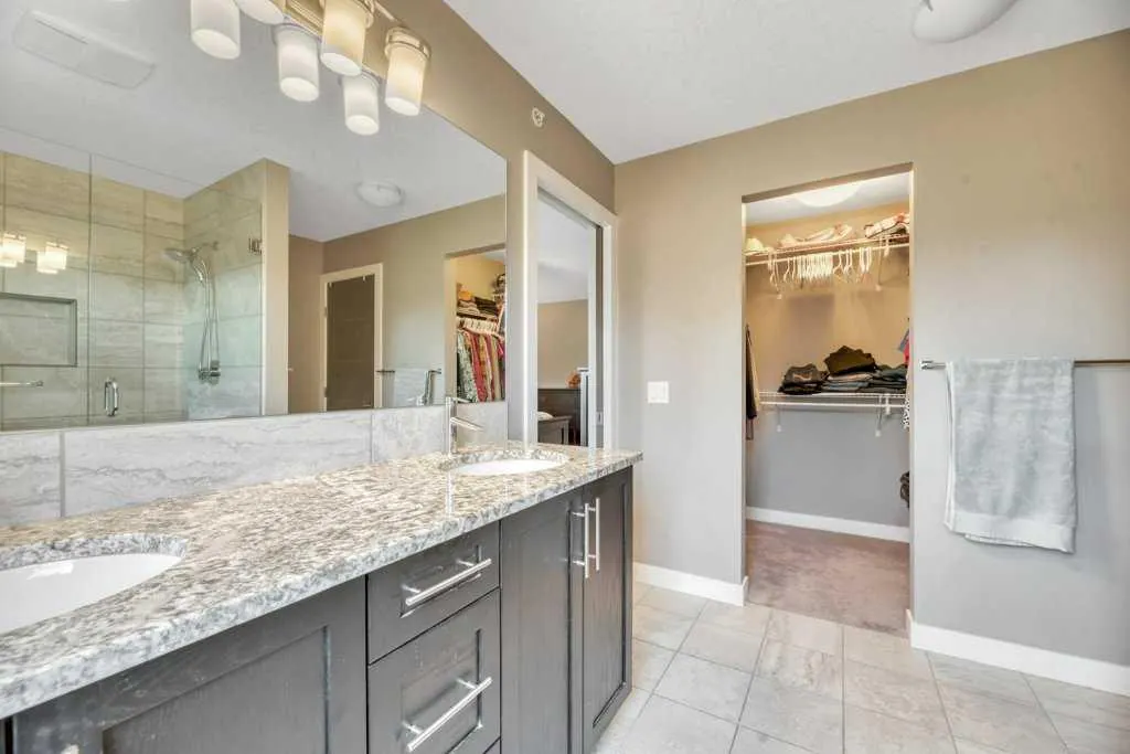 32 Lakewood Circle