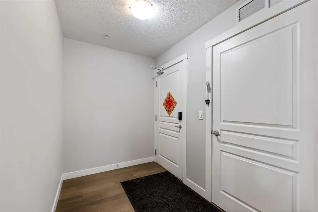 2300 Evanston Square NW #201