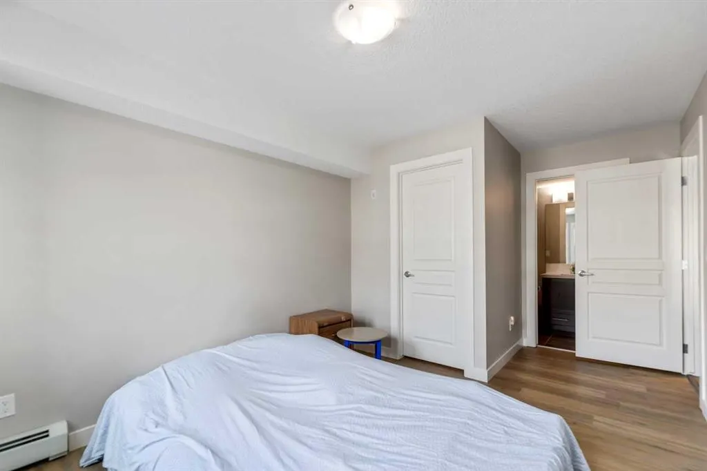 2300 Evanston Square NW #201