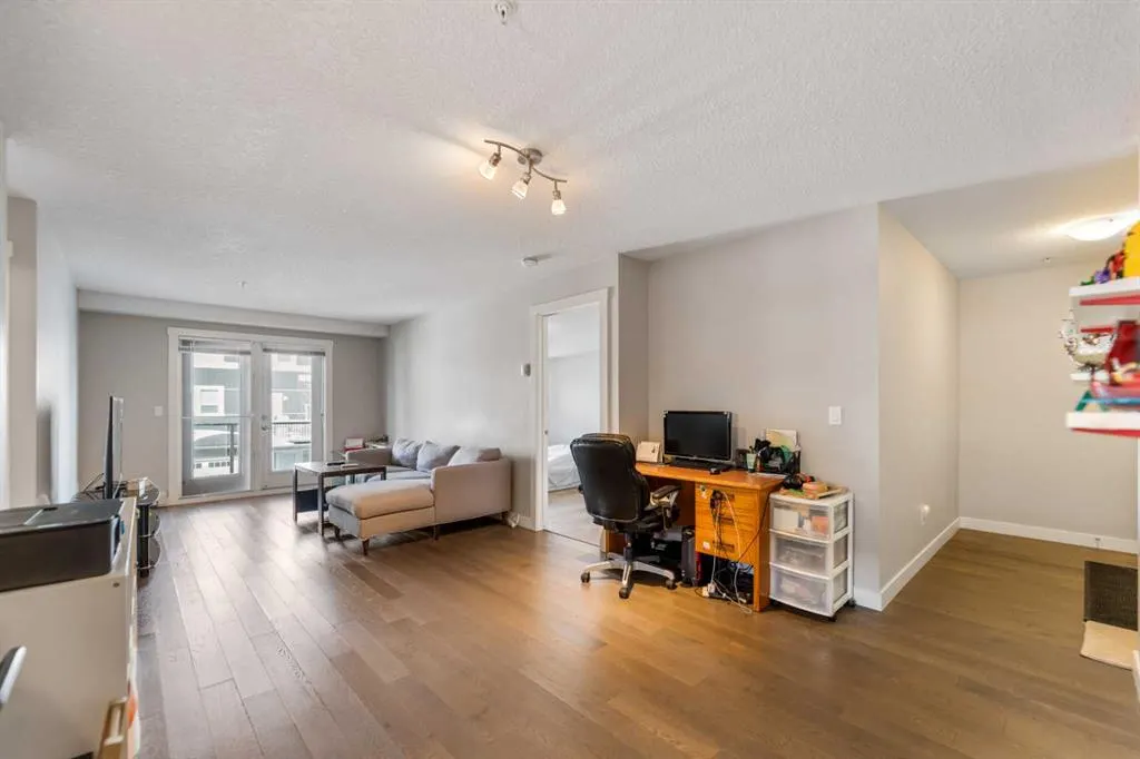 2300 Evanston Square NW #201