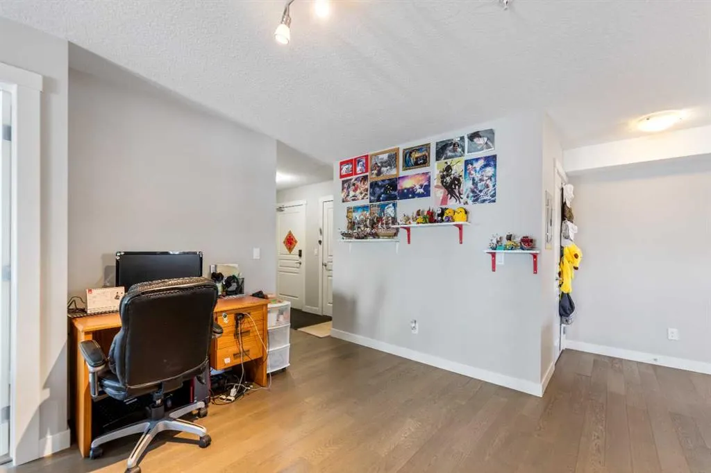 2300 Evanston Square NW #201