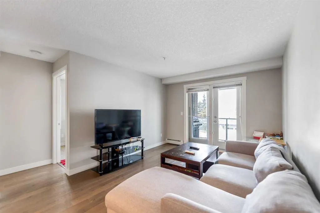 2300 Evanston Square NW #201