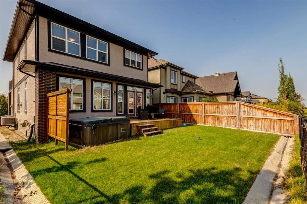 14 Marquis Heights SE