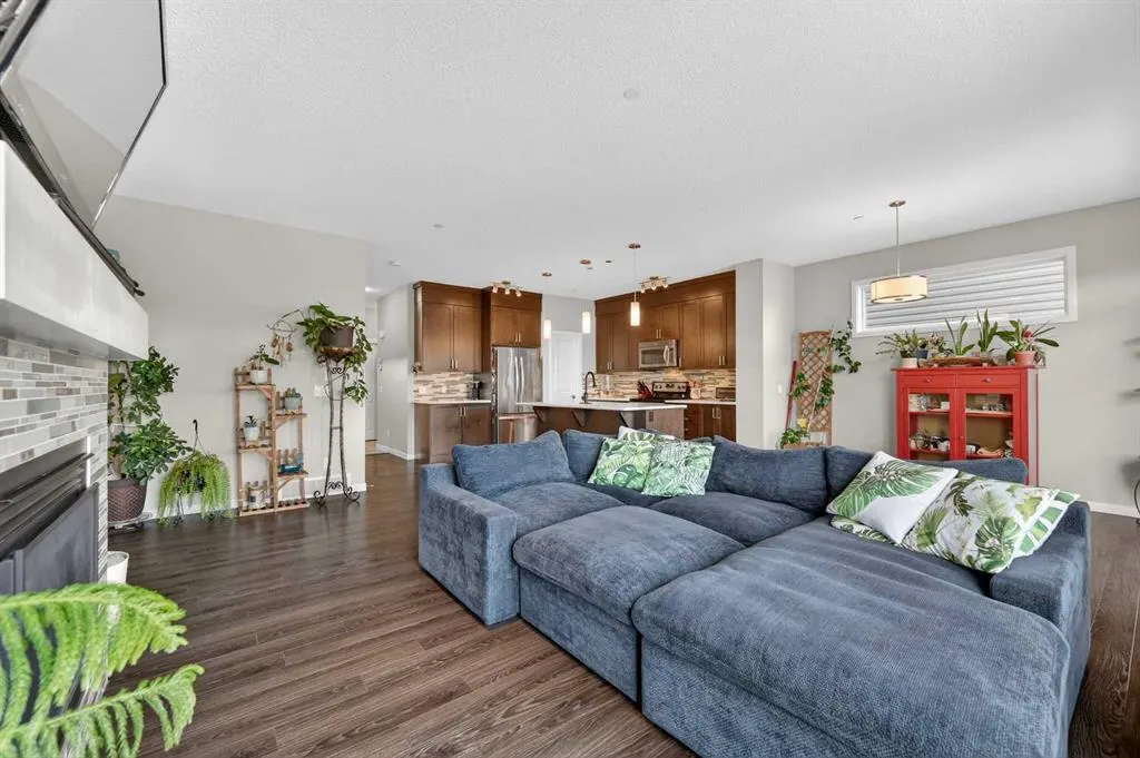 15 Fireside Crescent