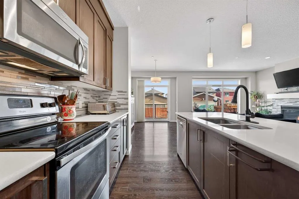 15 Fireside Crescent