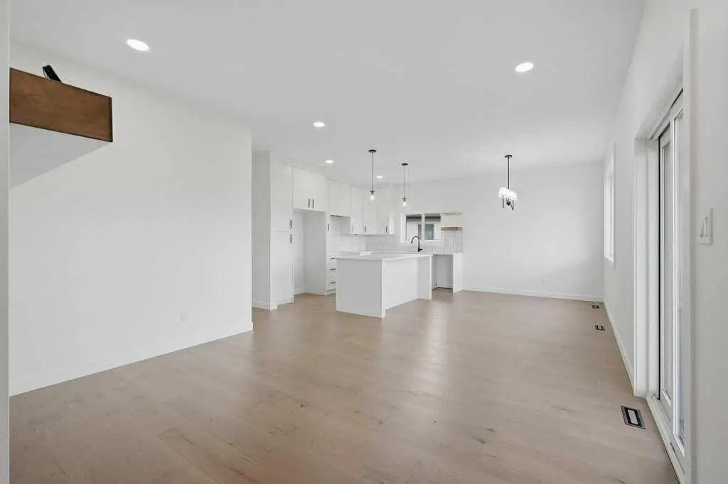 37 Maclean Close