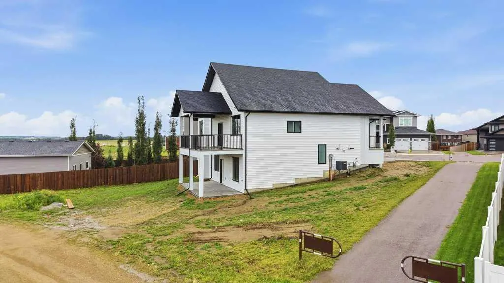 37 Maclean Close